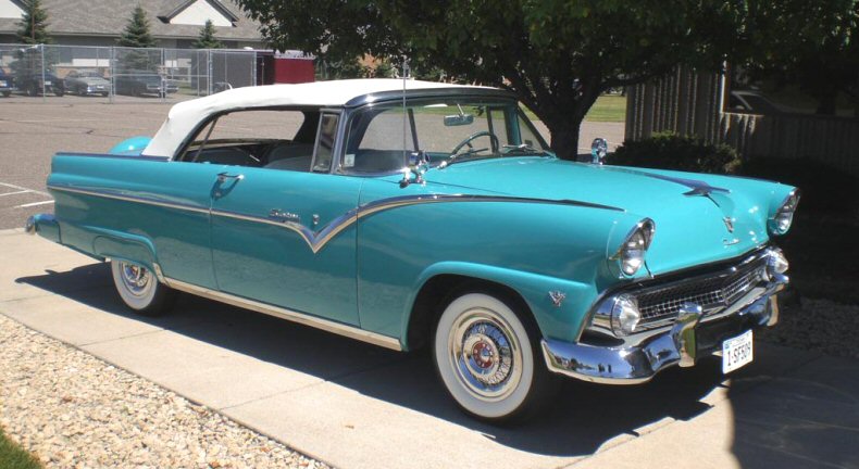 1955 Ford Sunliner