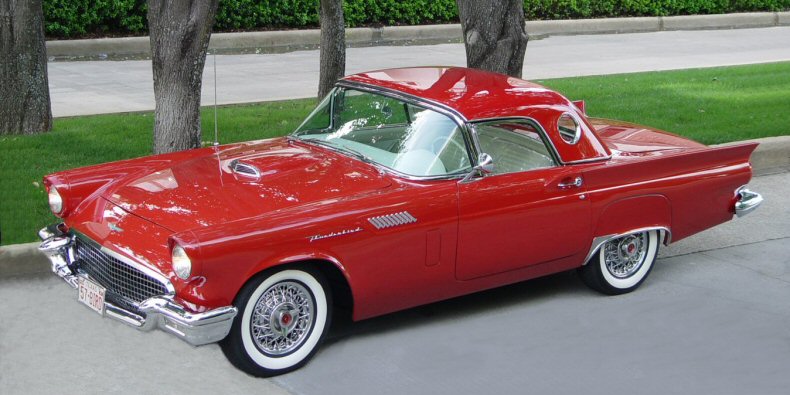 1957 Ford Thunderbird