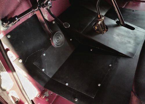 Floor Plate for Battery Access